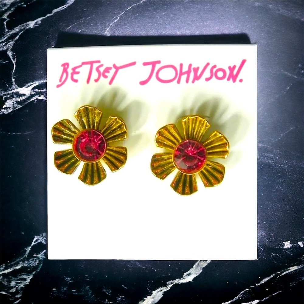 Betsey Johnson Gold Tone Flower with Pink Rhinestone Earrings Pierced Ears NIP